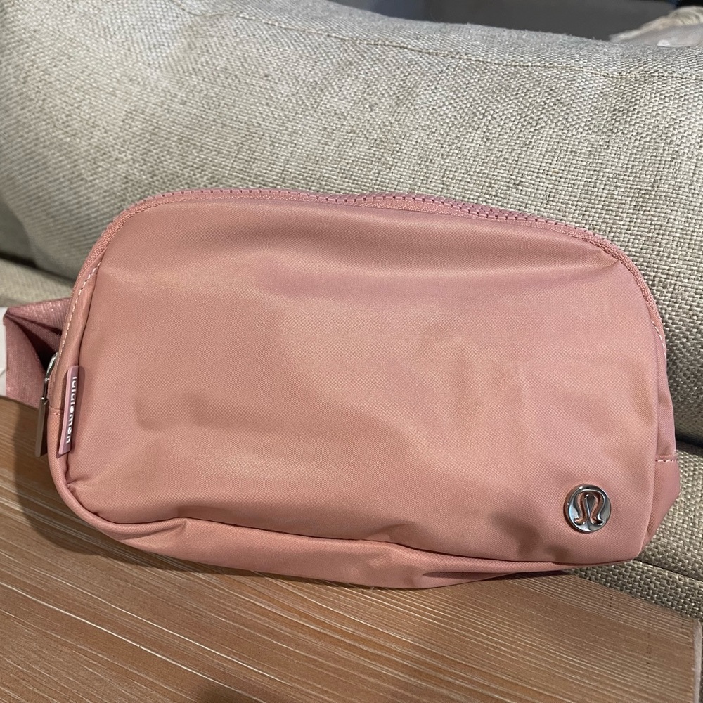 NWT Blush Pink Lululemon everywhere belt bag